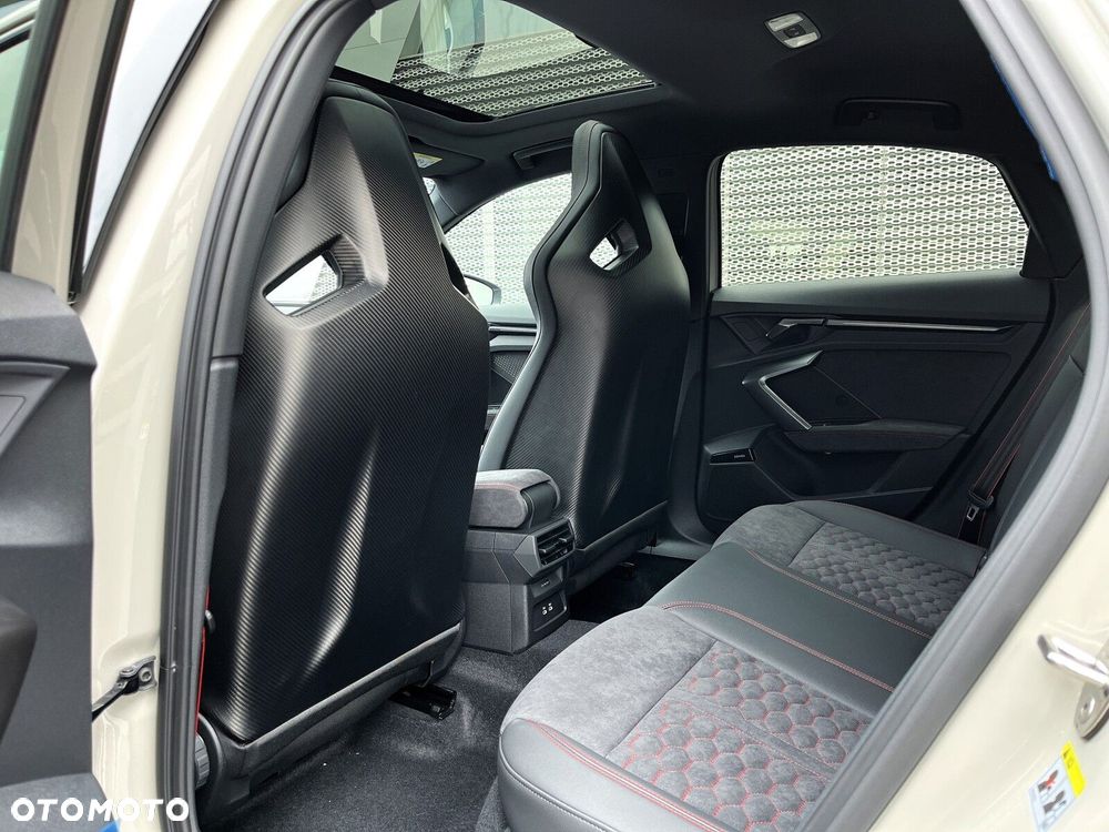 Audi RS3 Limousine - 31
