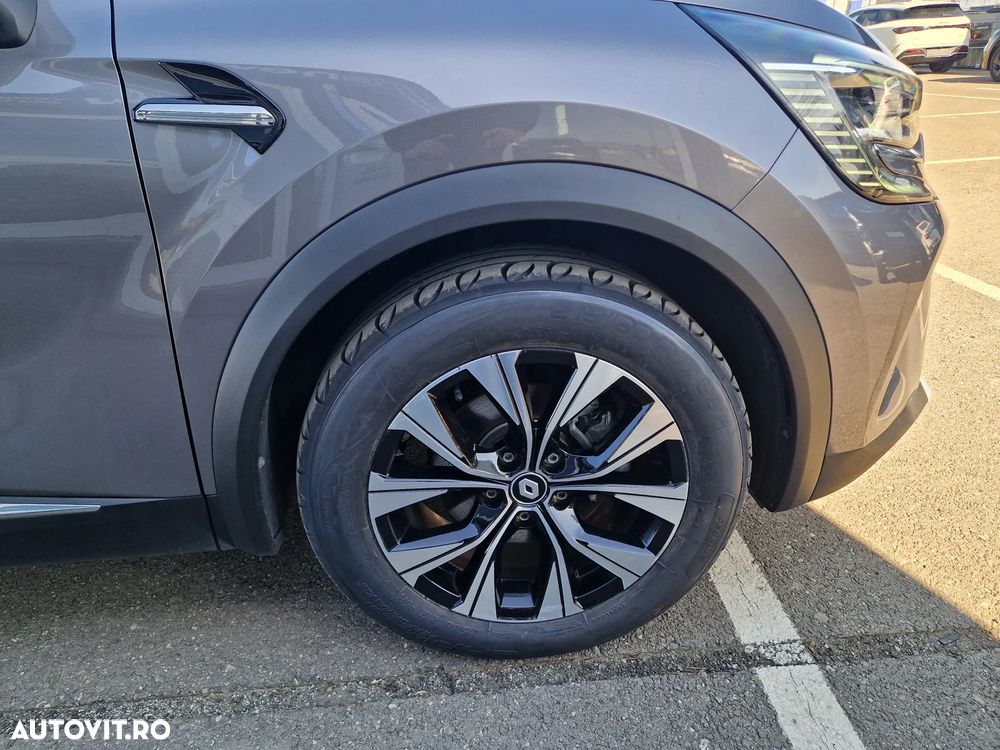 Renault Captur PHEV 160 Techno - 13