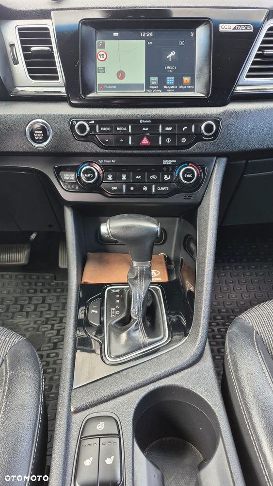 Kia Niro 1.6 GDI Hybrid M - 26