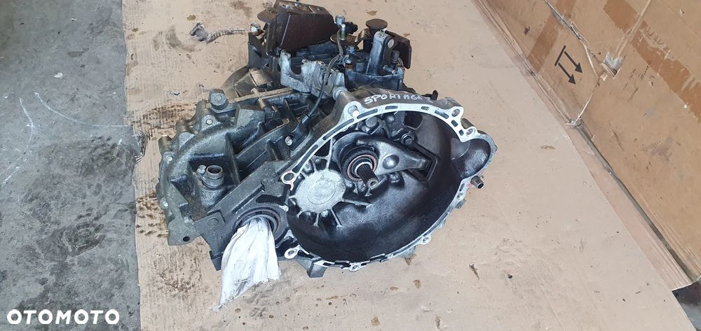 Skrzynia biegów manualna Kia Sportage III 1.7 CRDI WAJ6K - 3