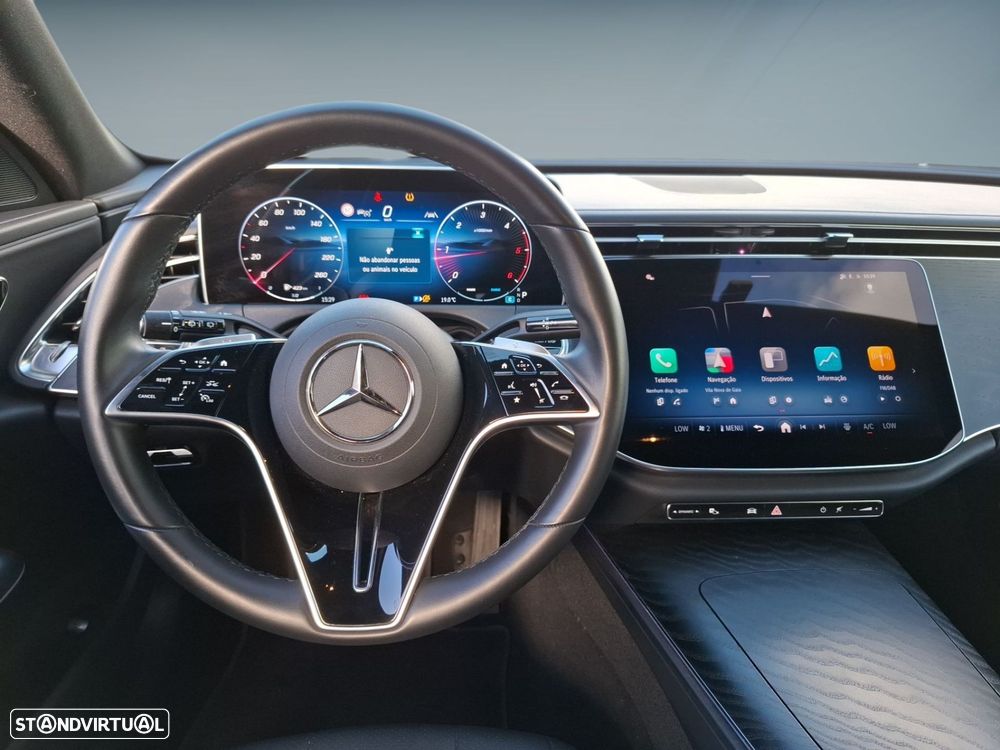 Mercedes-Benz E 220 d — fotografia 13