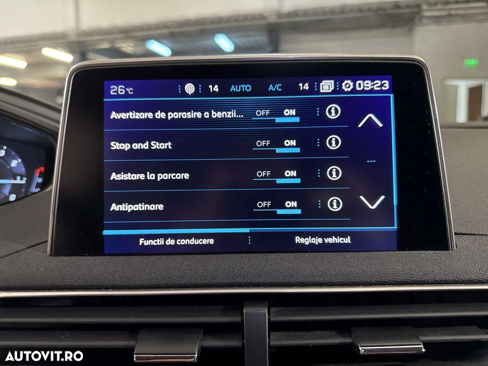 Peugeot 3008 - 18