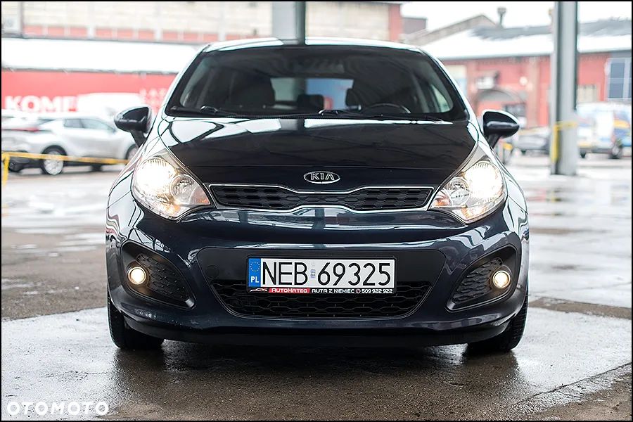 Kia Rio 1.2 Dream Team Edition - 4