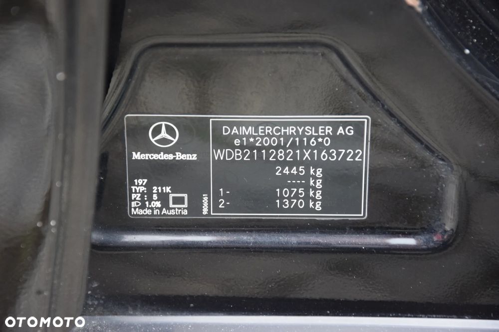 Mercedes-Benz Klasa E 320 T 4 Matic Elegance - 11