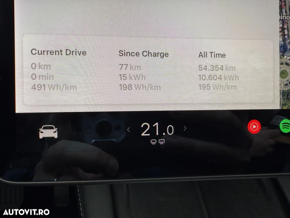 Tesla Model 3 Long Range - 17