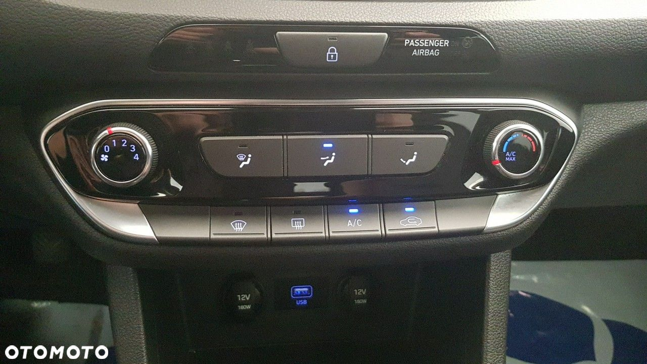 Hyundai i30 - 30