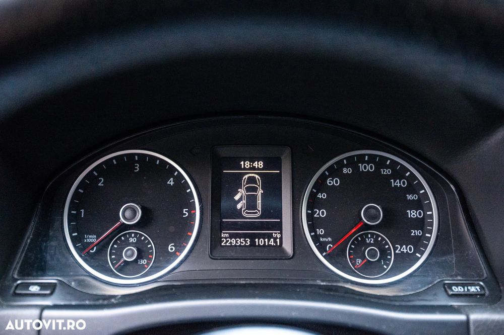 Volkswagen Tiguan 2.0 TDI 4Motion DSG Sport & Style - 6