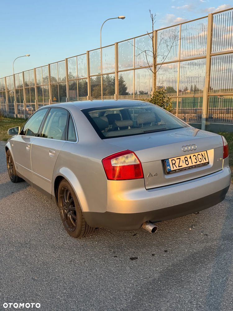 Audi A4 Limousine 2 - 5