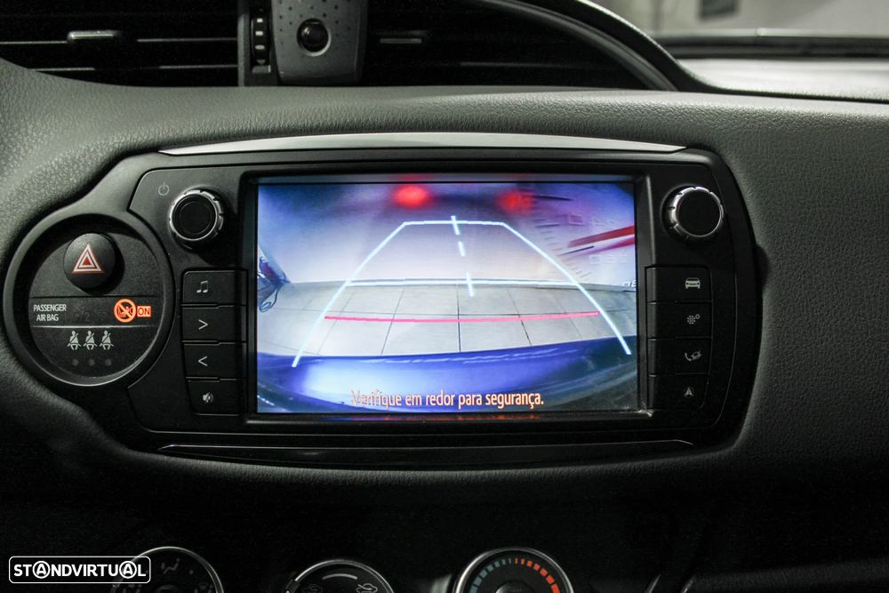 Toyota Yaris 1.4 D-4D Comfort+P.Style - 3