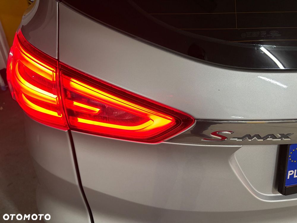 Ford S-Max 2.0 TDCi 4WD Titanium PowerShift - 22