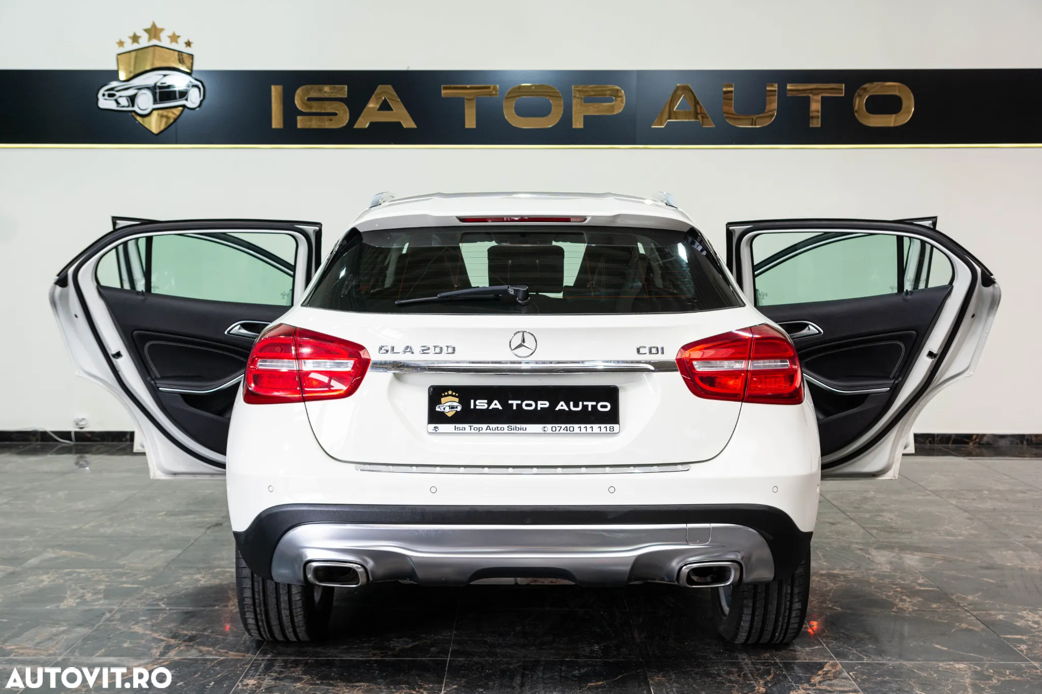 Mercedes-Benz GLA 200 d 7G-DCT Urban - 30