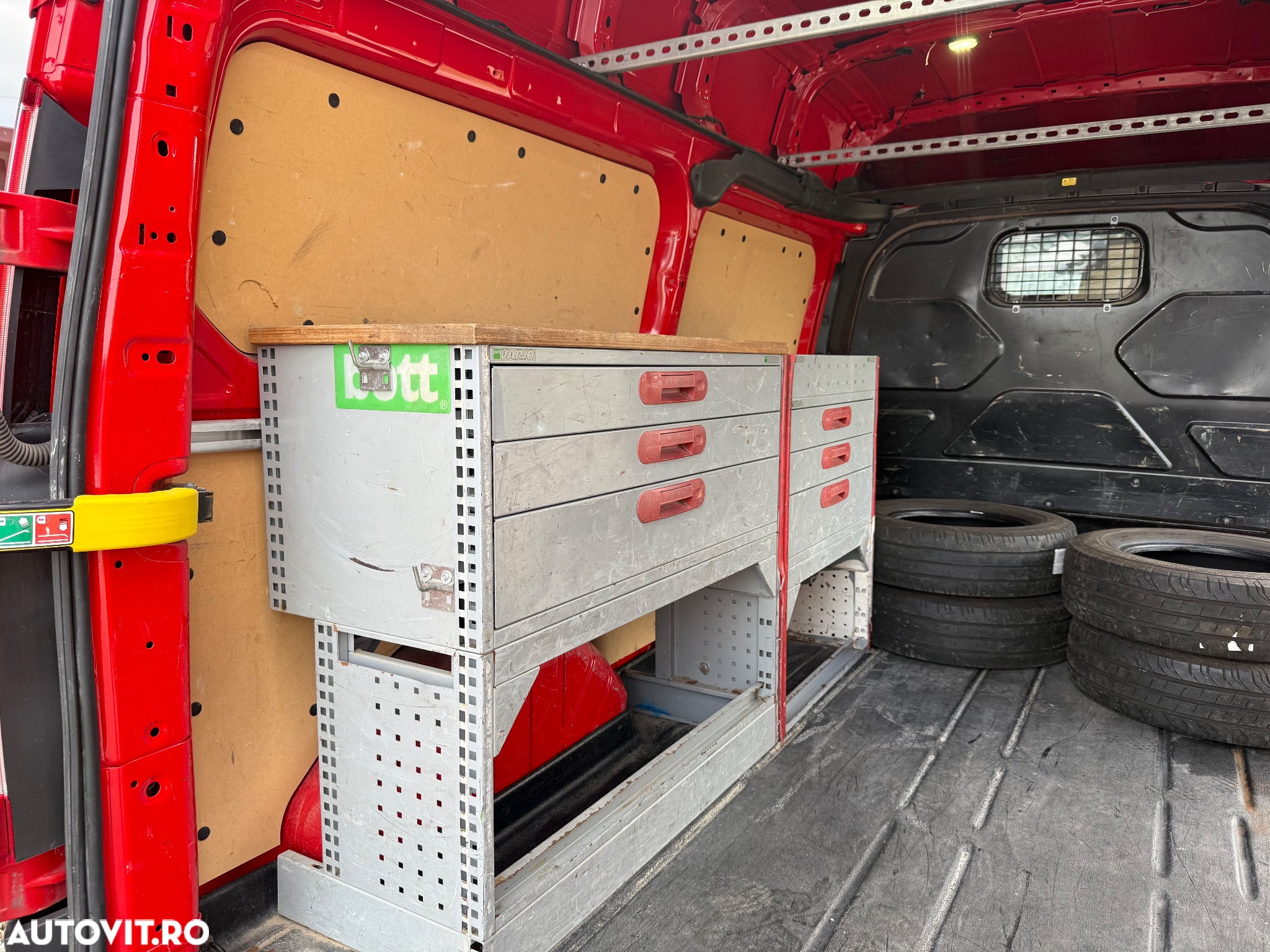 Ford Transit Custom - 36
