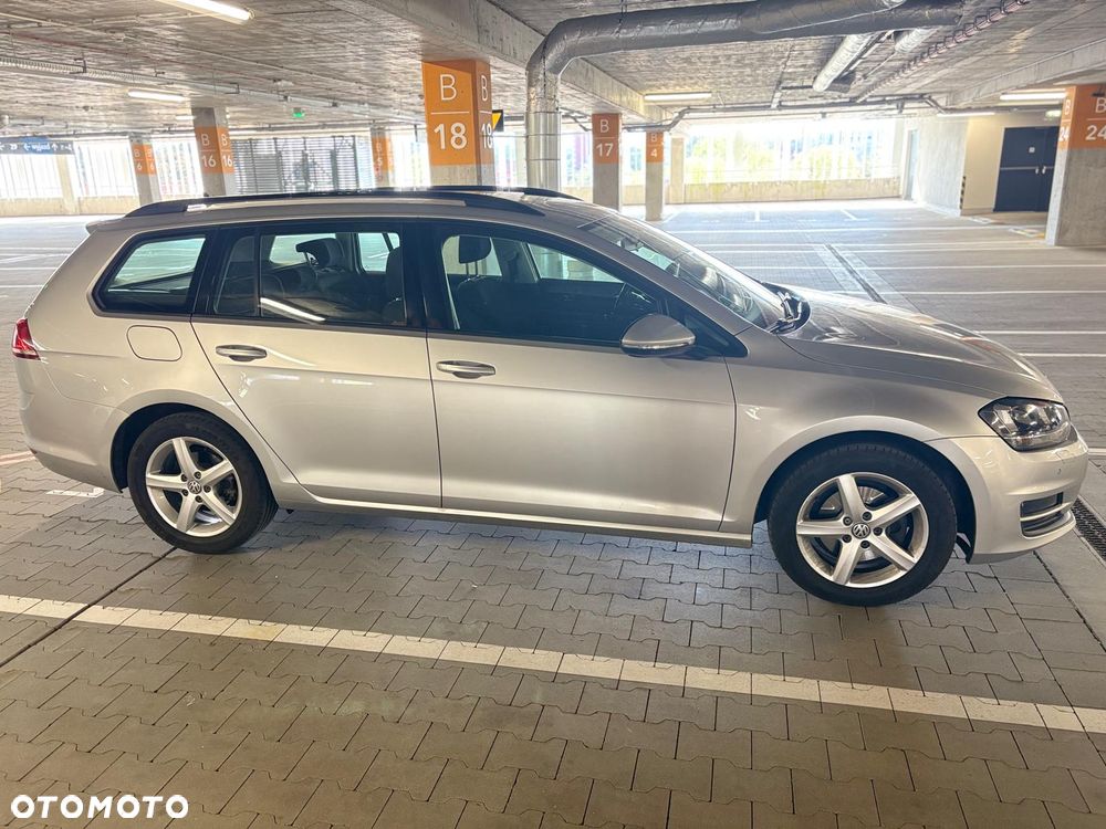 Volkswagen Golf 2.0 BlueTDI Comfortline - 4