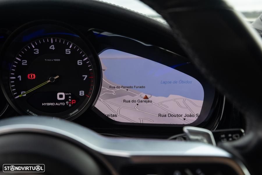 Porsche Panamera Sport Turismo 4 E-Hybrid - 37