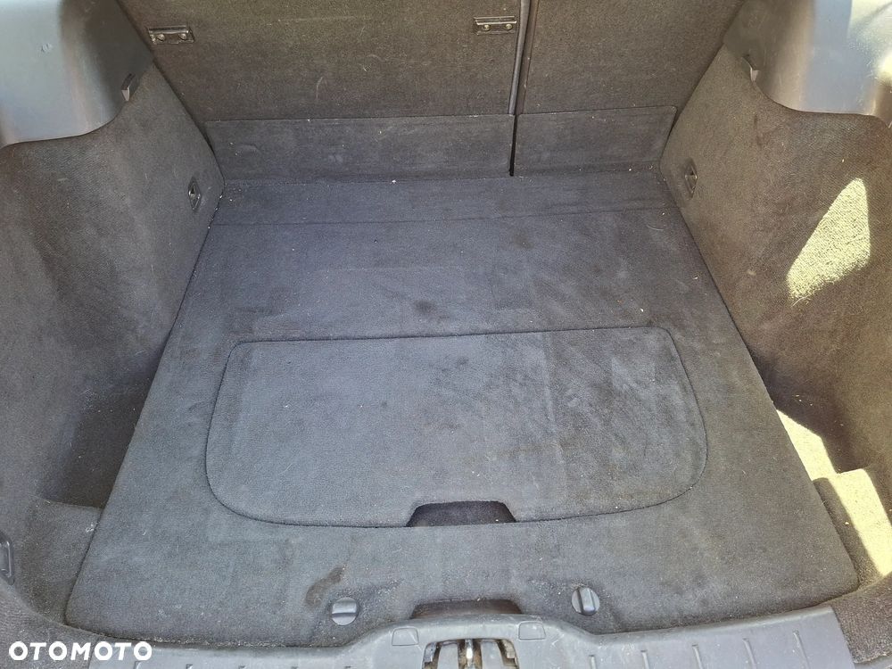 Volvo V50 - 13