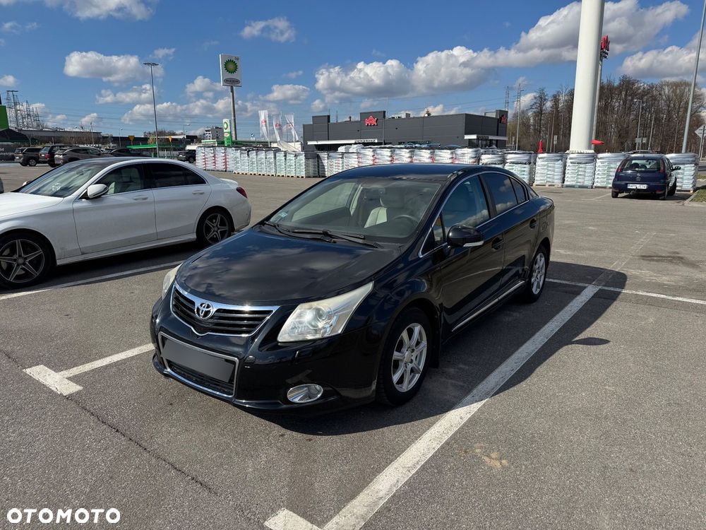 Toyota Avensis 2.0 D-4D - 1