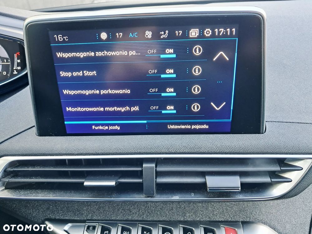 Peugeot 3008 1.6 BlueHDi Allure S&S EAT6 - 19