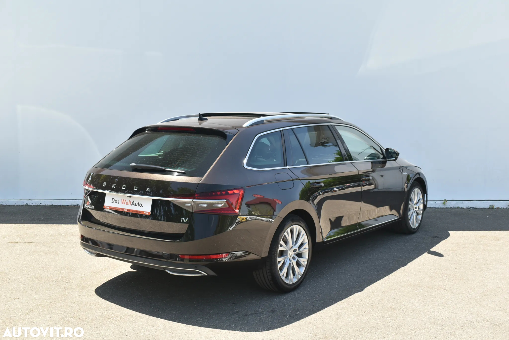 Skoda Superb Combi 1.4 TSI iV DSG L&K - 5