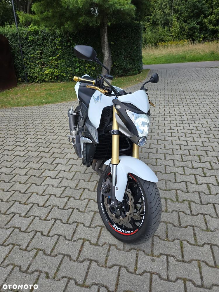 Honda CB - 2
