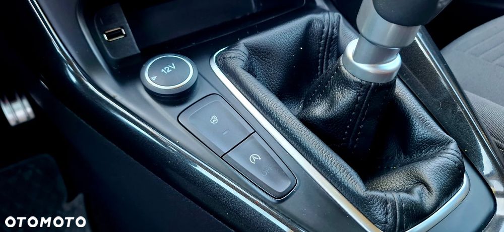 Ford Focus 1.5 EcoBoost STart-Stopp-System ST-LINE - 21