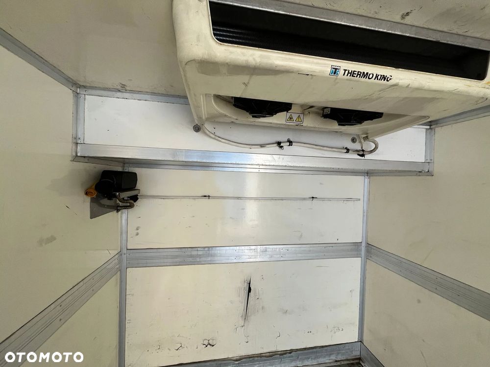 Mercedes-Benz SPRINTER - 12