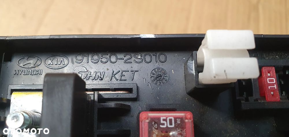 Obudowa skrzynka bezpieczników Hyundai IX35 1.7 CRDI 91950-2S010 - 7
