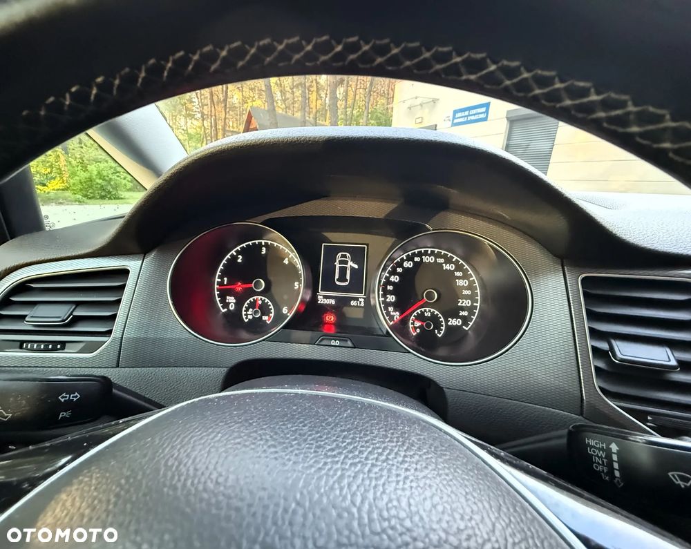 Volkswagen Golf Sportsvan - 26