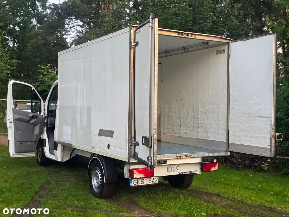 Mercedes-Benz SPRINTER - 3