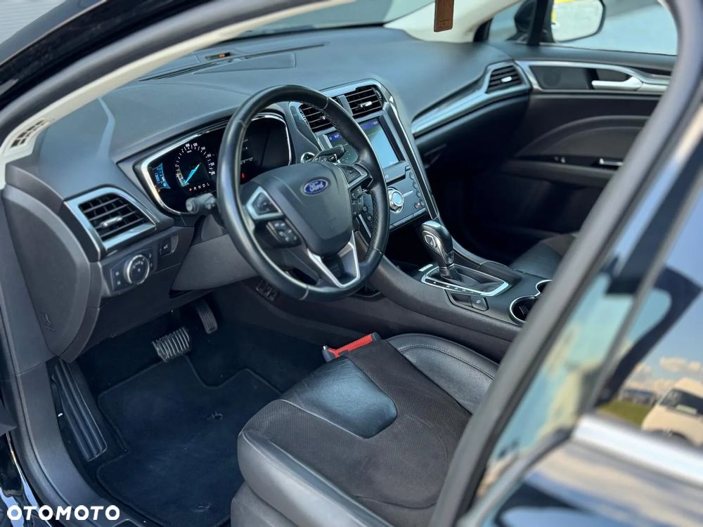 Ford Mondeo Turnier 2.0 Hybrid CVT - 17