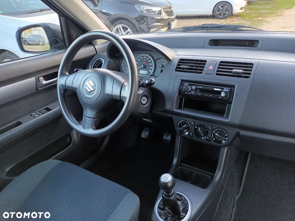 Suzuki Swift 1.3 Comfort+ - 20
