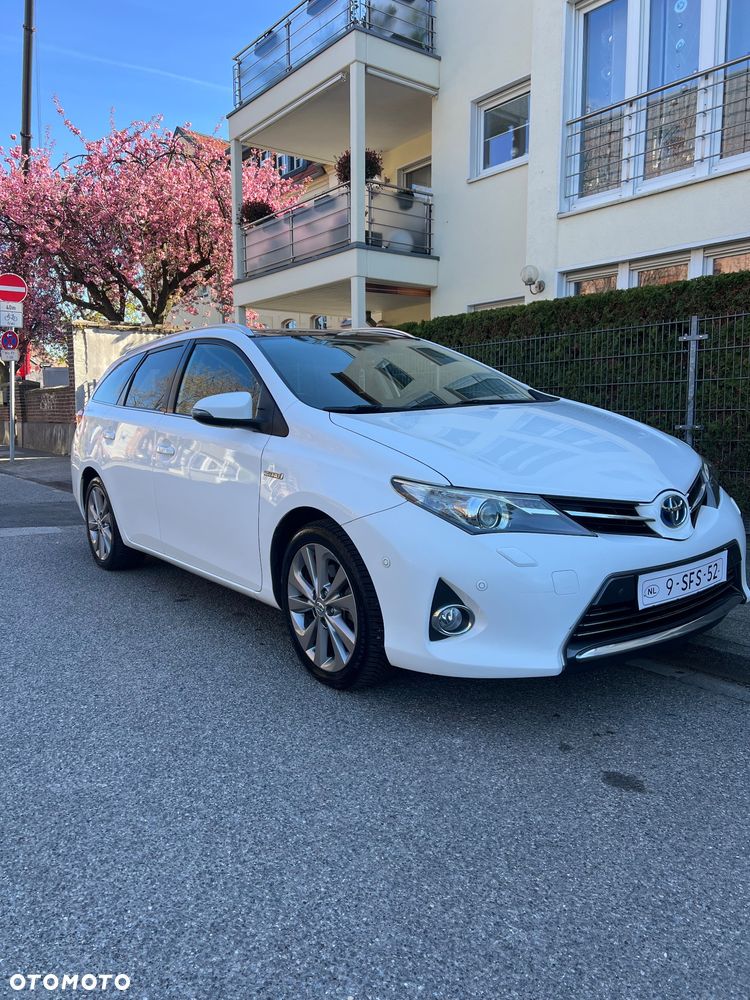 Toyota Auris - 2
