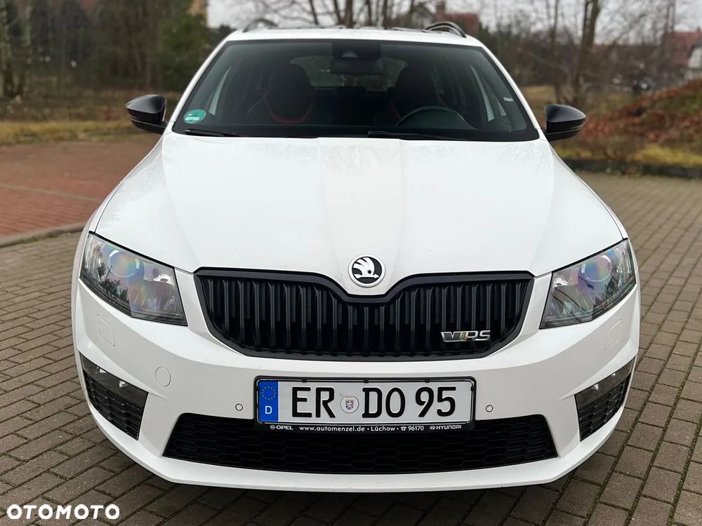 Skoda Octavia 2.0 TDI DSG RS - 8