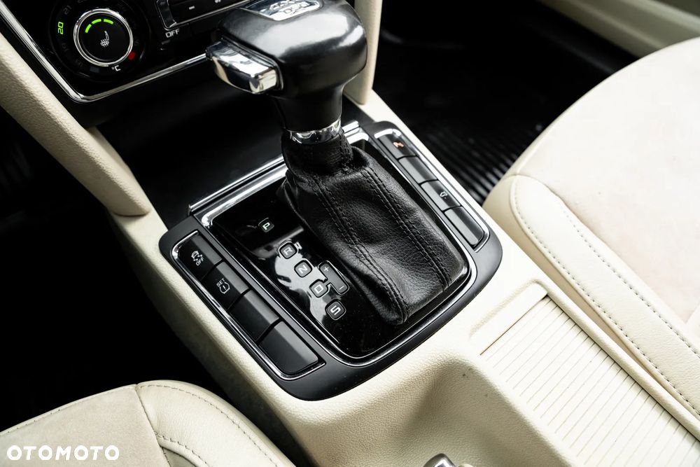 Skoda Superb 3.6 V6 4x4 DSG Elegance - 32