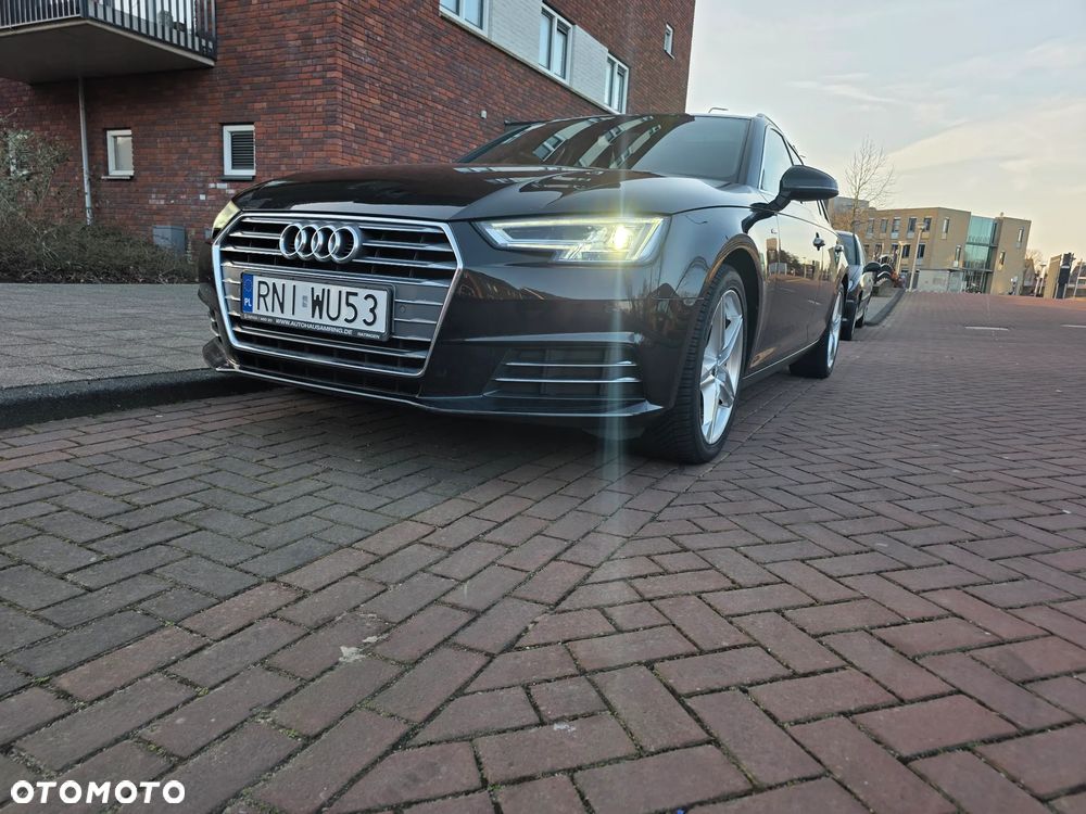 Audi A4 Avant 2017 photo 2