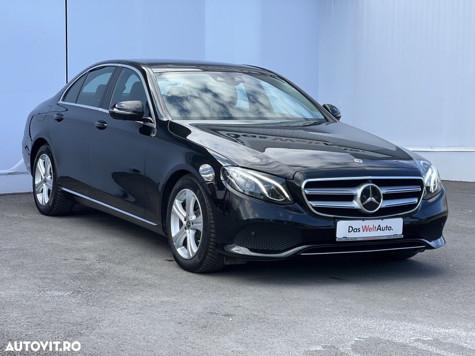 Mercedes-Benz E - 30