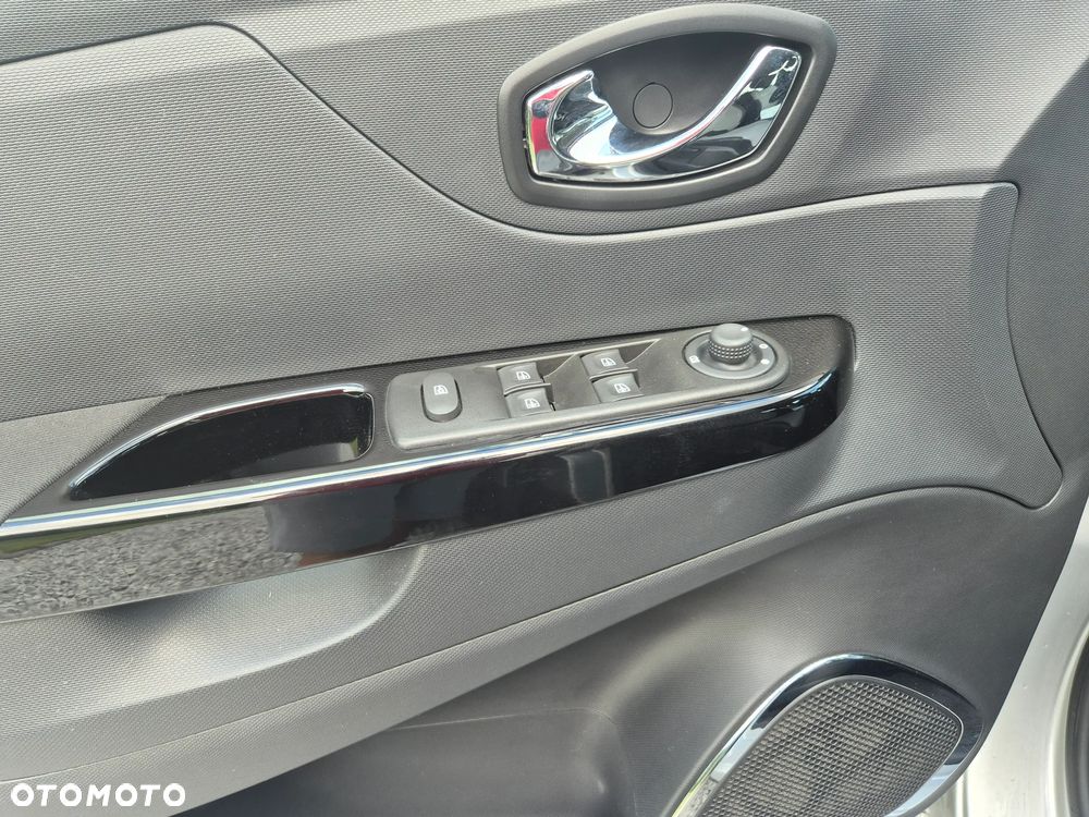 Renault Captur - 16