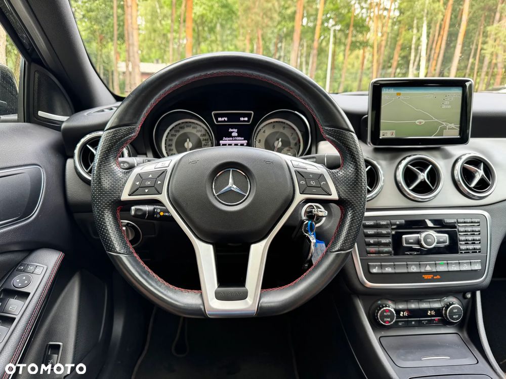 Mercedes-Benz GLA 250 4Matic 7G-DCT AMG Line - 21