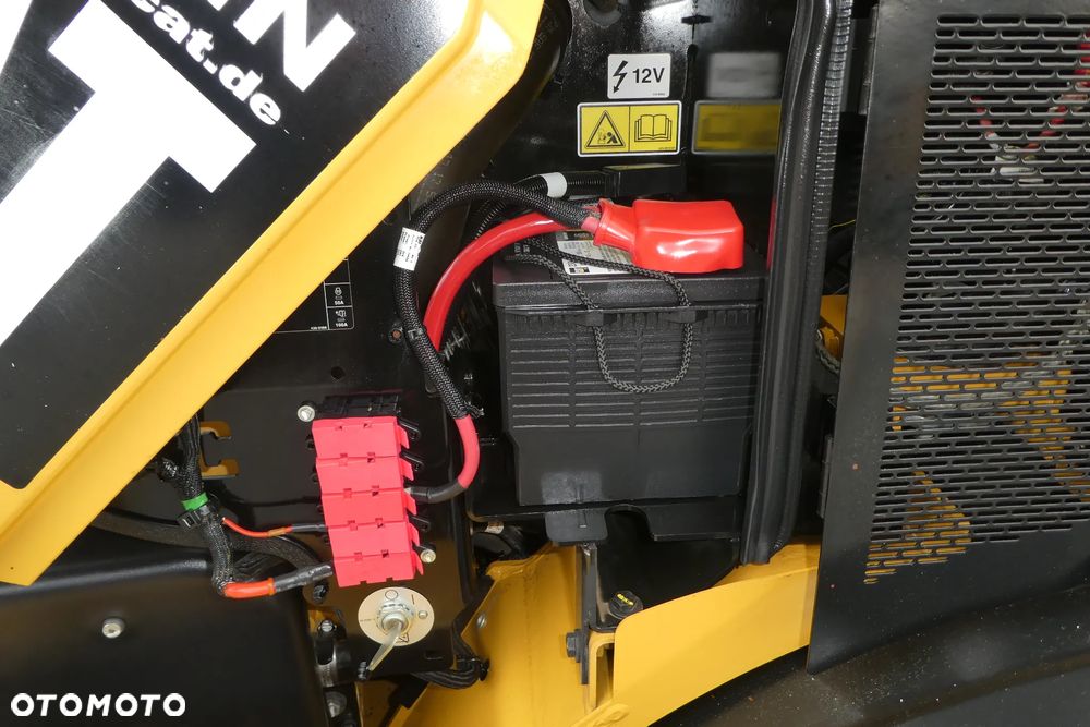 Caterpillar 906M ŁYZKA WIDŁY BEZ DPFU - 14