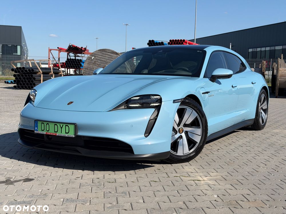 Porsche Taycan - 1