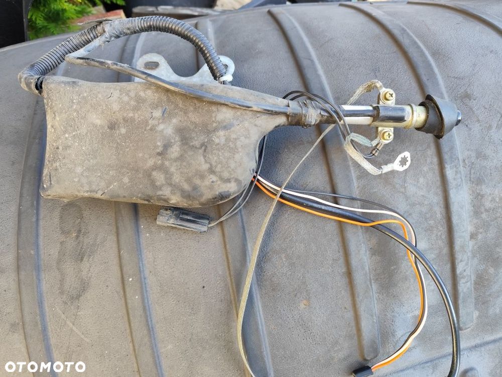 Chevrolet Corvette C5 cabrio / Z06 oryginalna antena elektryczna