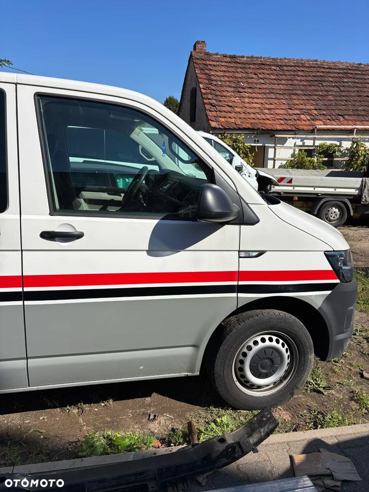 Volkswagen Transporter - 11