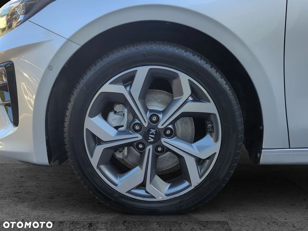 Kia Ceed 1.4 T-GDI L Business Line Plus - 32