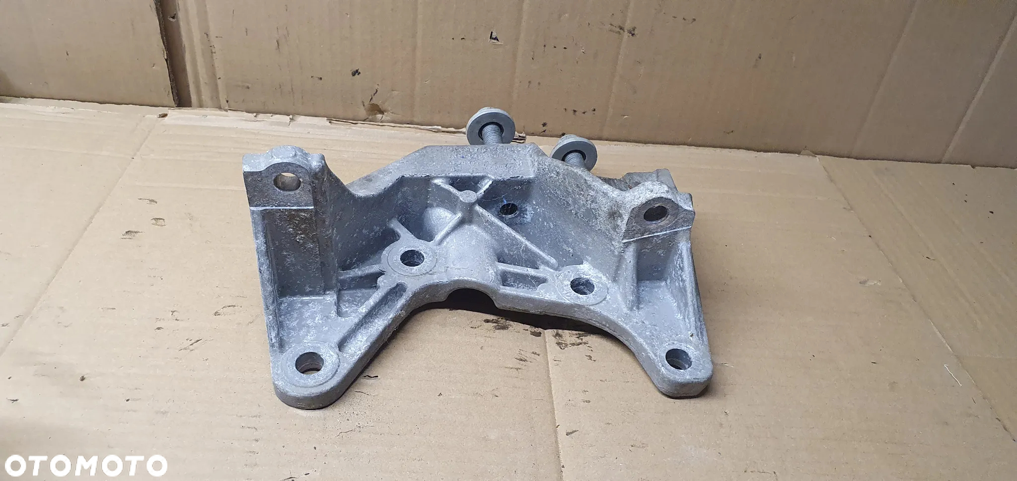 Łapa mocowanie silnika Ford Transit Custom MK8 Lift 2.0 TDCI GK21-7M125-CB - 6