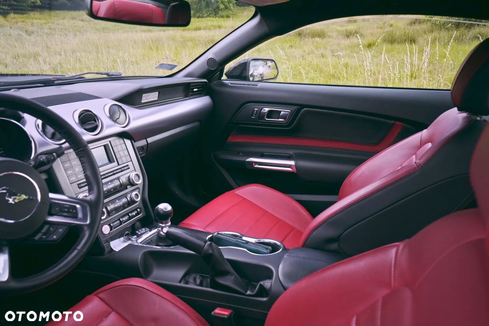 Ford Mustang 5.0 V8 GT - 8