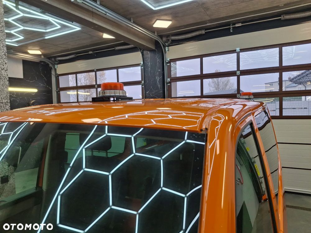 Volkswagen T6 Tansporter 4 MOTION Napęd 4x4 Webasto Klimatyzacja Grzane Fotele Hak Najmocniejsza Wersja 204 KM Pomarańczowy Służba Drogowa 9 Miejsc W Dowodzie - 6