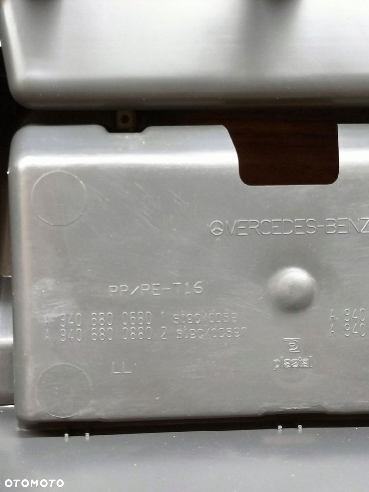 MERCEDES ATEGO POPIELNCZKA SCHOWEK PÓŁKA - 3