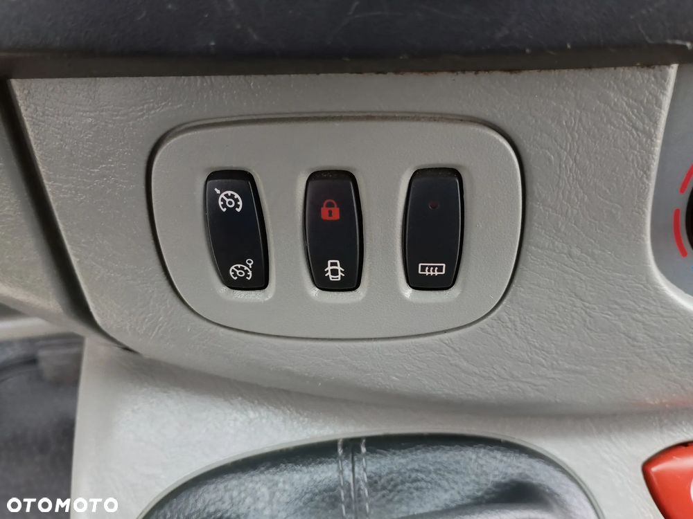 Renault Trafic - 21