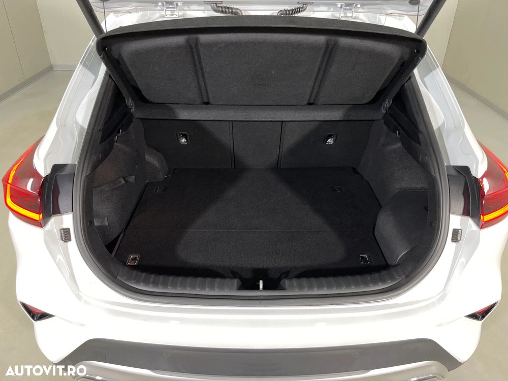 Kia XCeed 1.6 GDI 6DCT PHEV Vision - 18