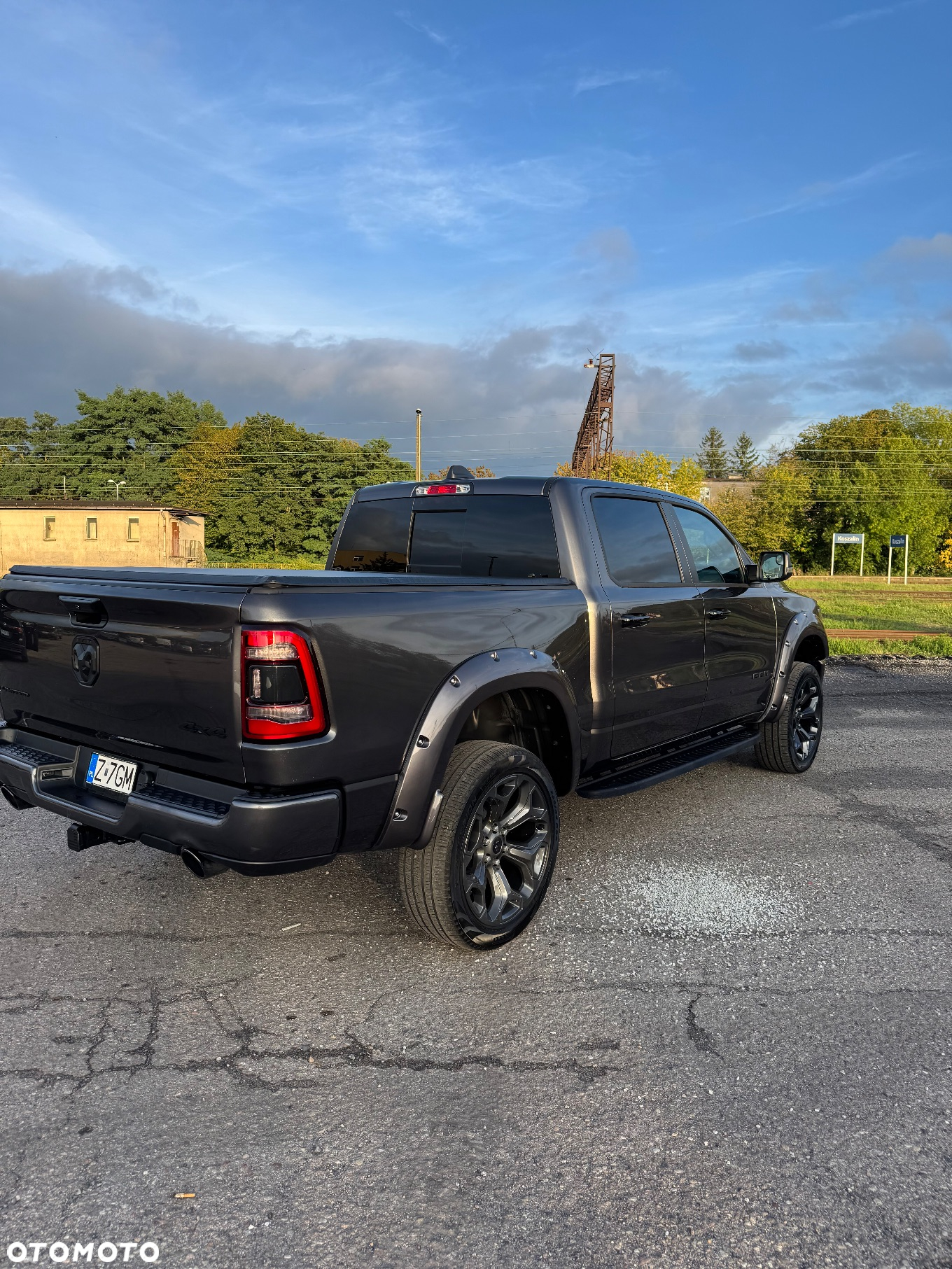 Dodge RAM 1500 5.7 4x4 - 8