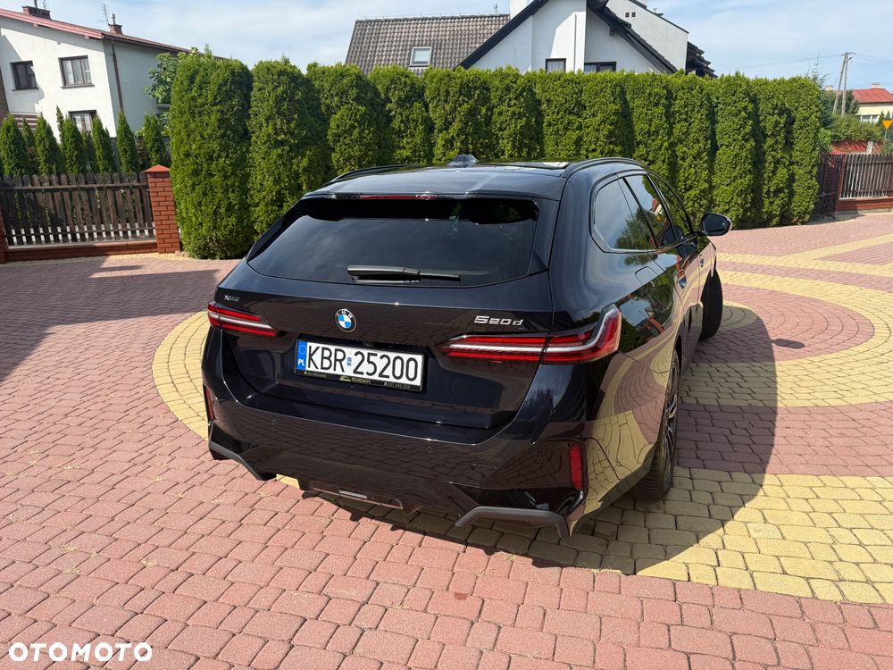 BMW Seria 5 520d xDrive - 9